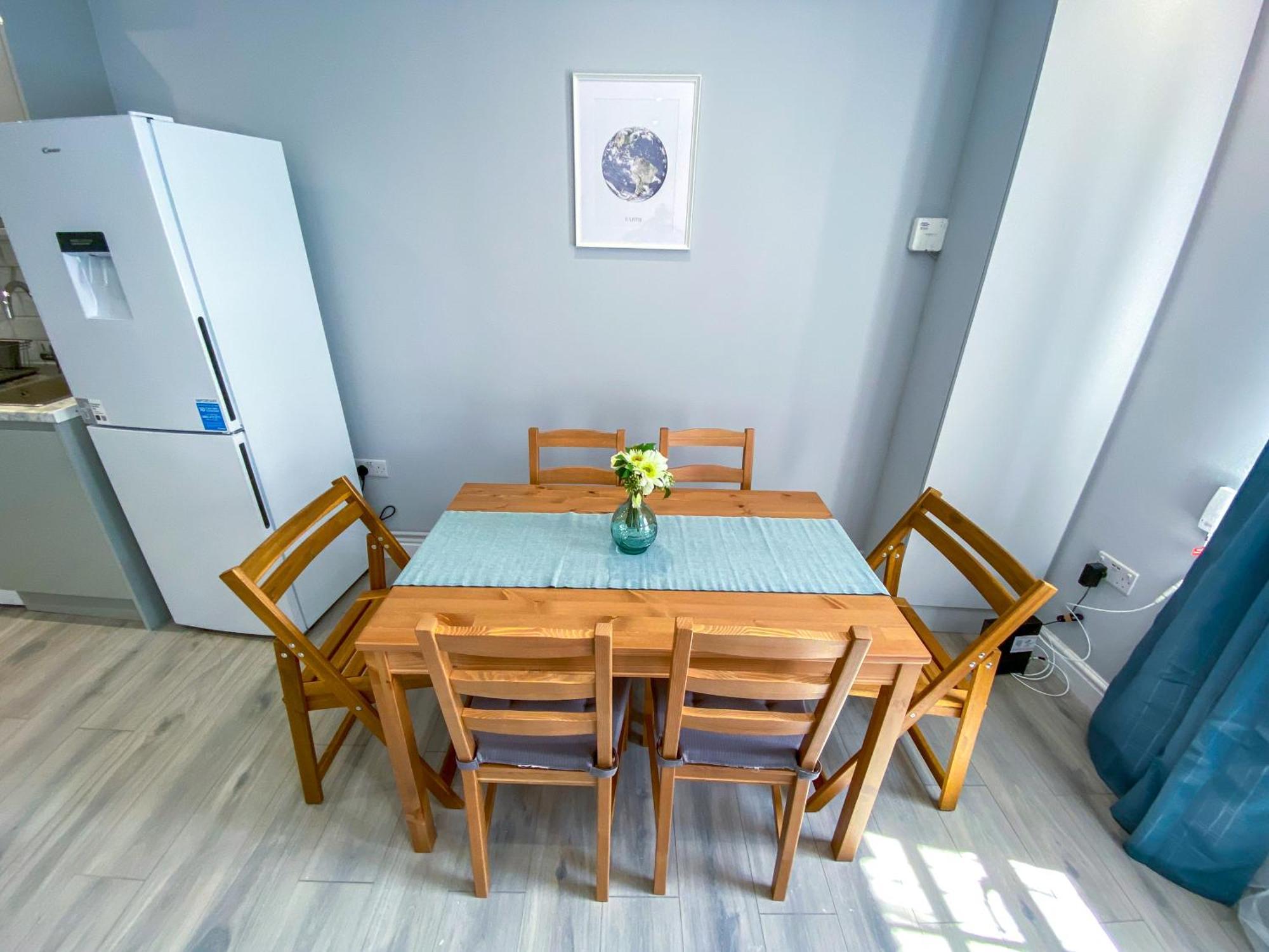 Stylish 1 Bedroom Flat - 5 Guest London- F1 Екстериор снимка